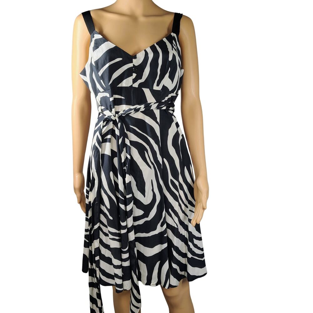 NWT GUESS Black & White Zebra Fit & Flare Dress Mob Wife Glam Hollywood Size XL